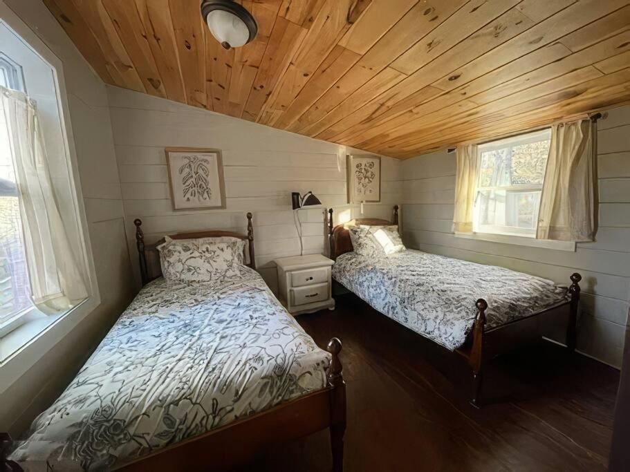 Cameron'S Cottage At The Lake Tallassee Kültér fotó